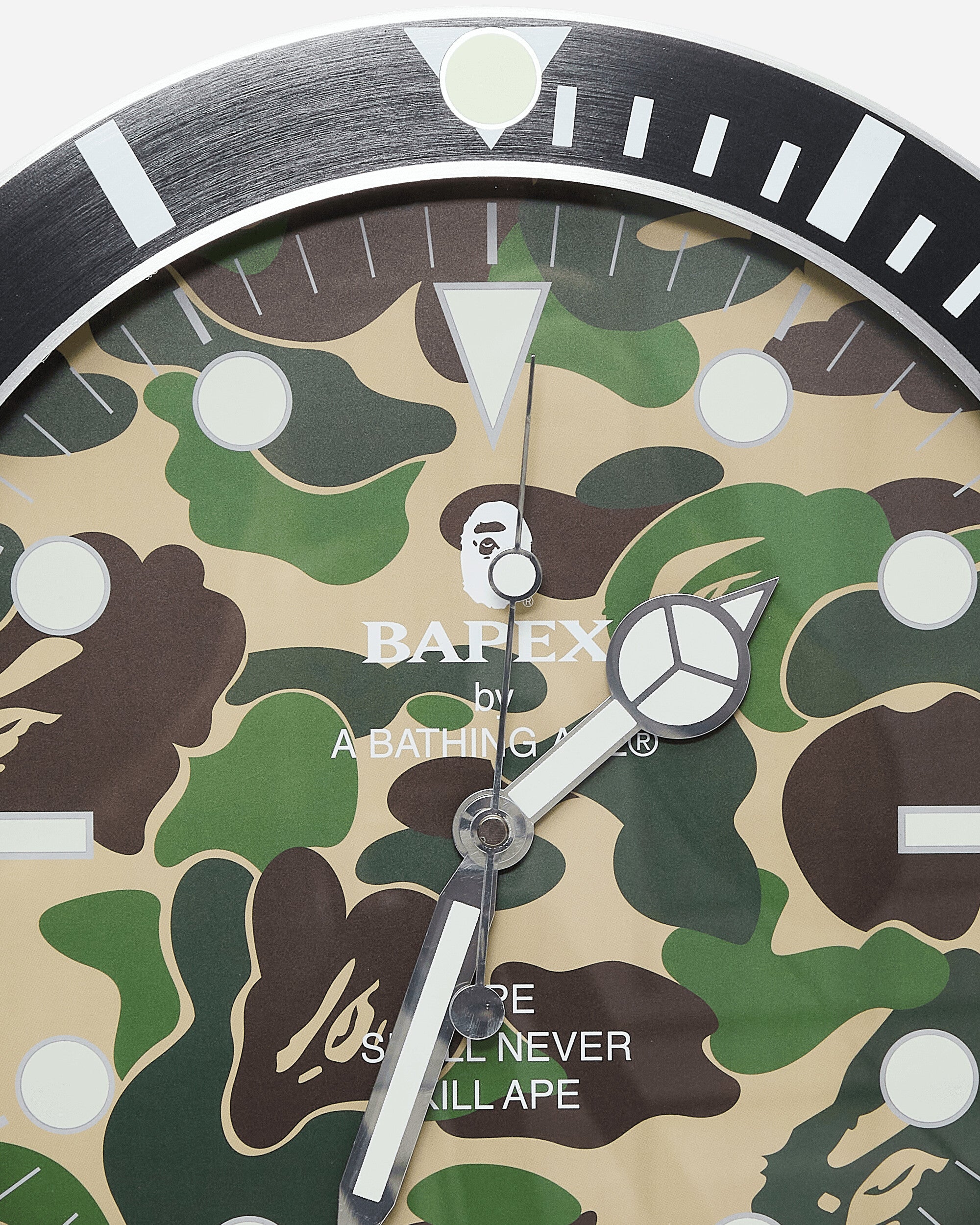 A Bathing Ape Abc Camo Bapex Wall Clock M Green Home Decor Wall Decor 1J80192003 GREEN