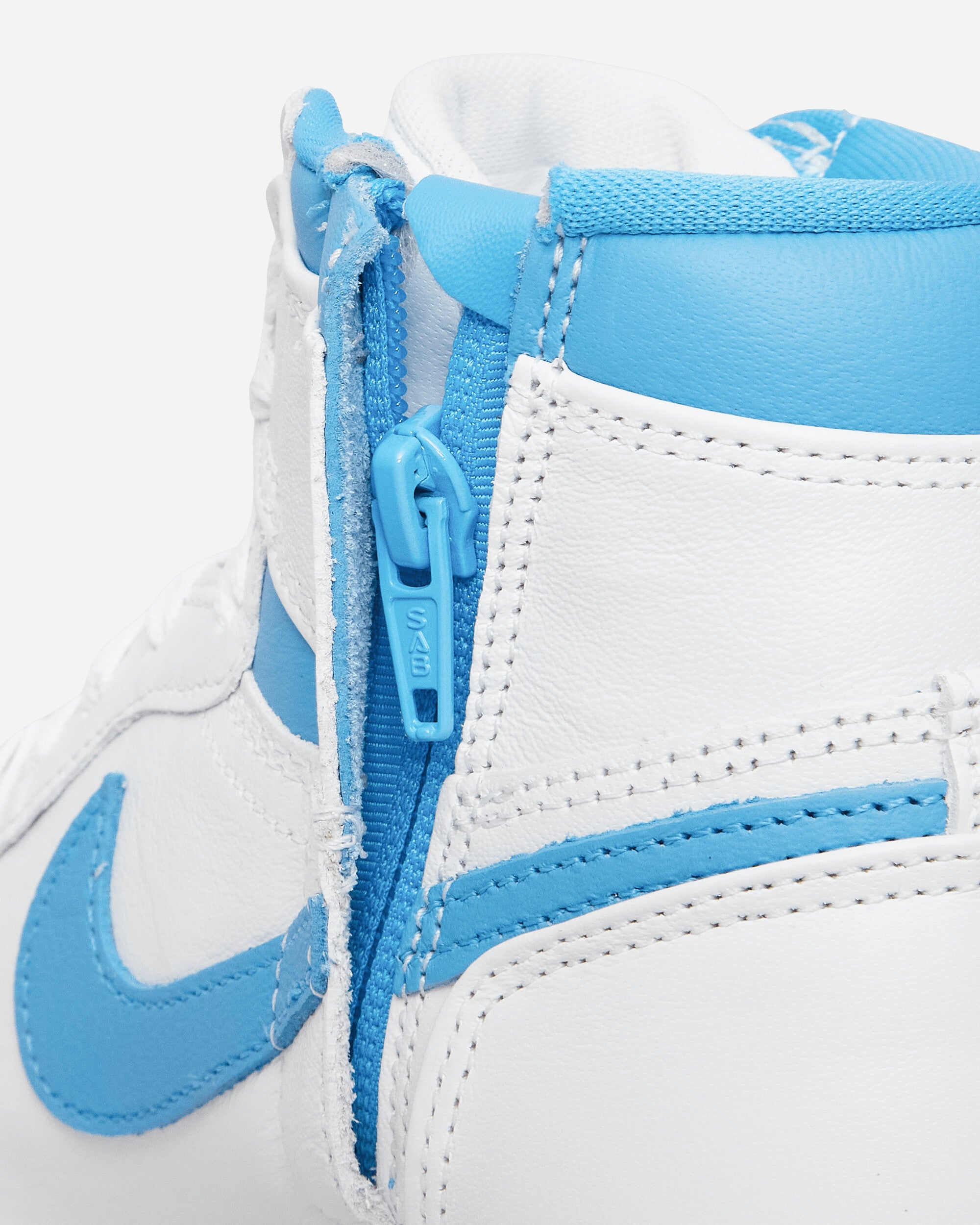 Nike Jordan Wmns Air Jordan 1 Elevate High White/Dk Powder Blue Sneakers High DN3253-114