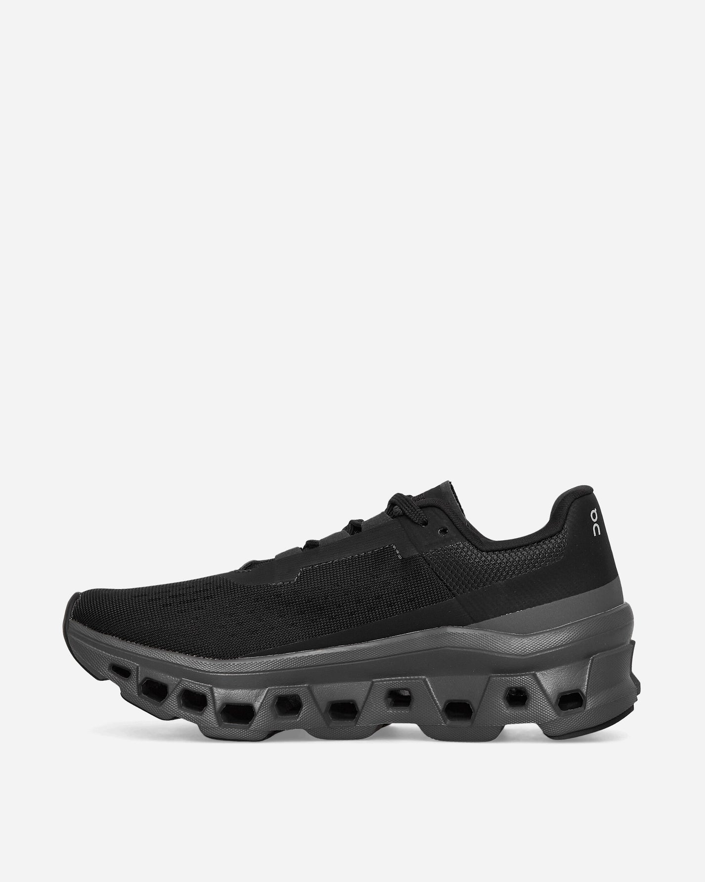 On Wmns Cloudmonster Wmns Triple Black Sneakers Low 61.99024 001