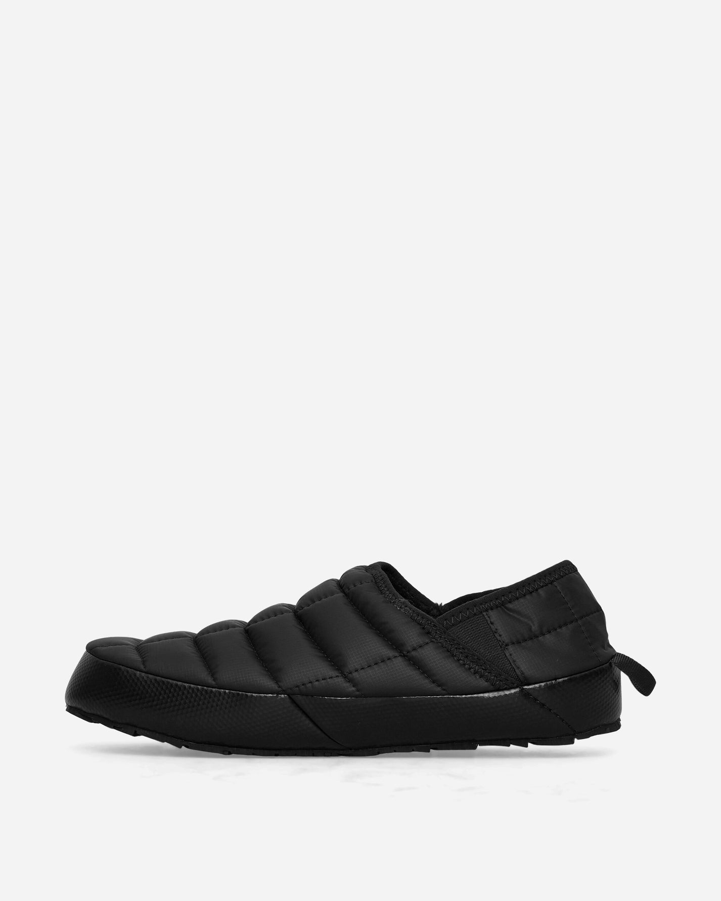 The North Face Men’S Thermoballtm Traction Mule V Tnf Black Sandals and Slides Sandals and Mules NF0A3UZN KY41