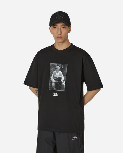 Umbro Umbro X Gavin Watson Exhibition Guy With The Boombox Tee Black T-Shirts Shortsleeve UBMW0258JY72 BLK0001