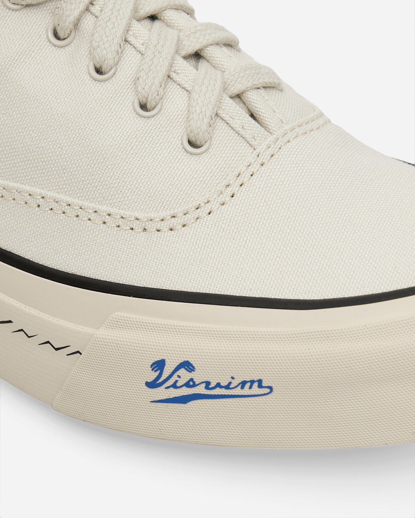 visvim Logan Deck Lo Sipe White Sneakers Slip-On 124101001004 001