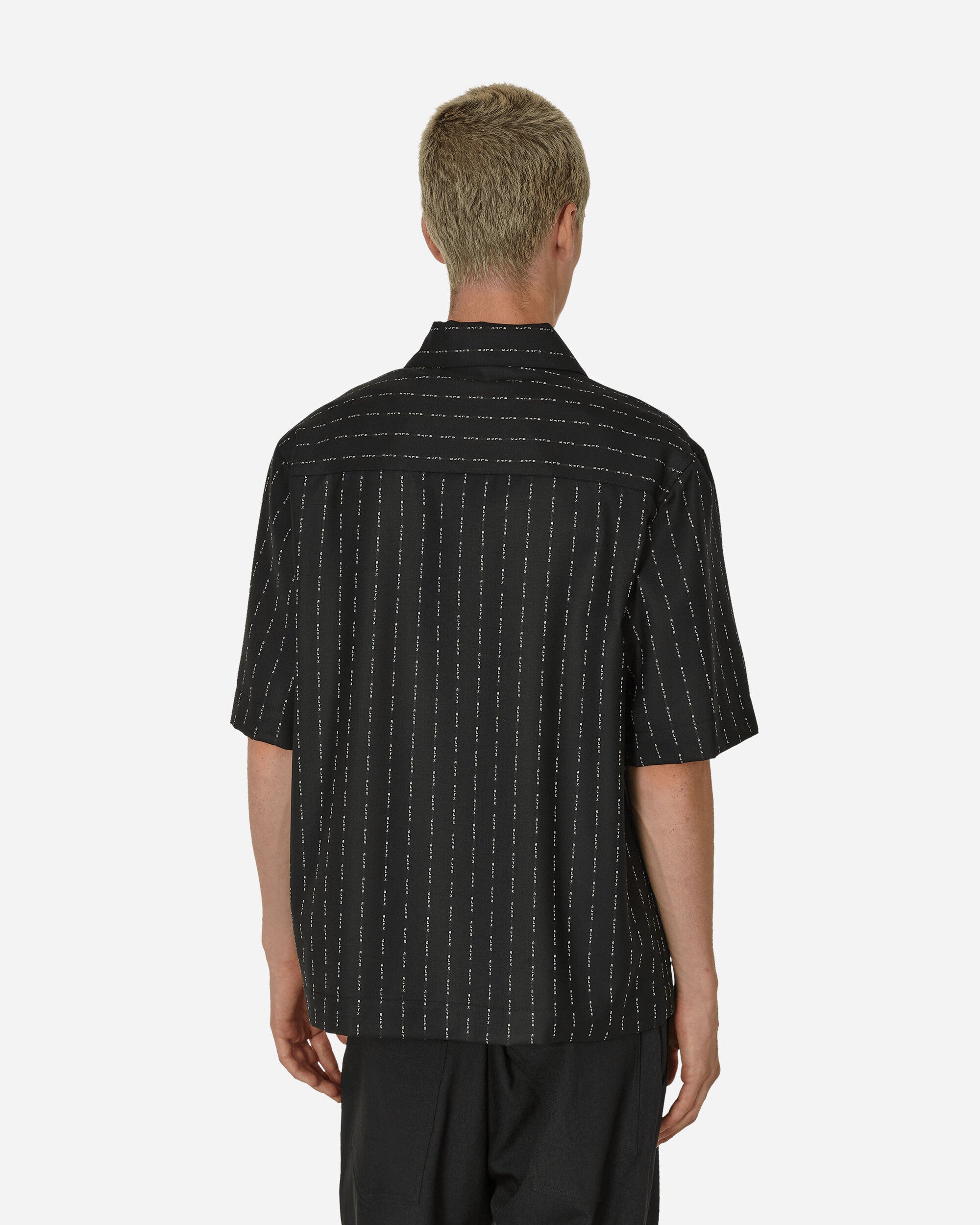 1017 ALYX 9SM Pinstripe S/S Shirt Black/White Shirts Shortsleeve Shirt AAMSH0189FA06 MTY0001