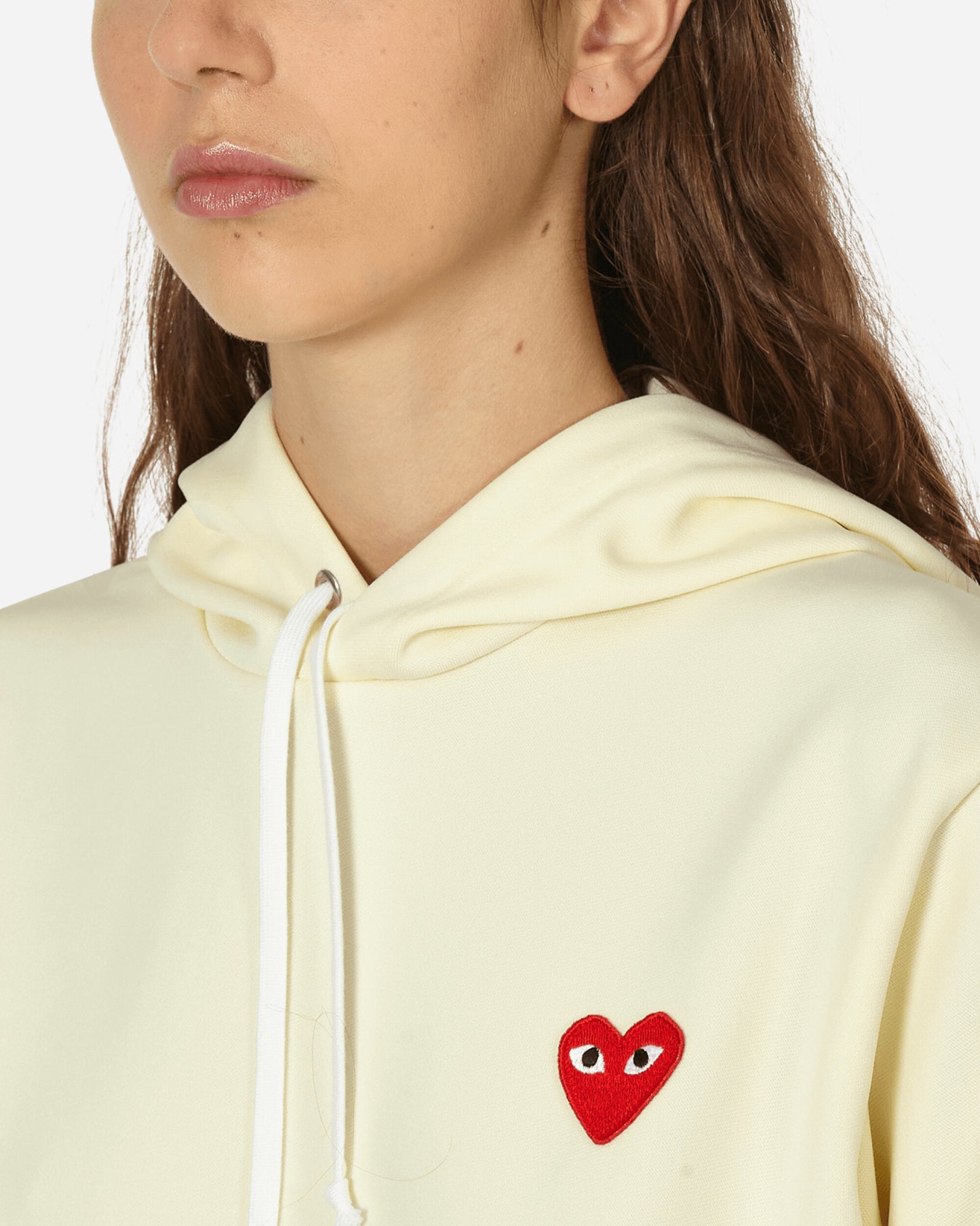 Comme Des Garçons Play Smalll Heart Hoodie Ivory Sweatshirts Hoodies P1T173 2