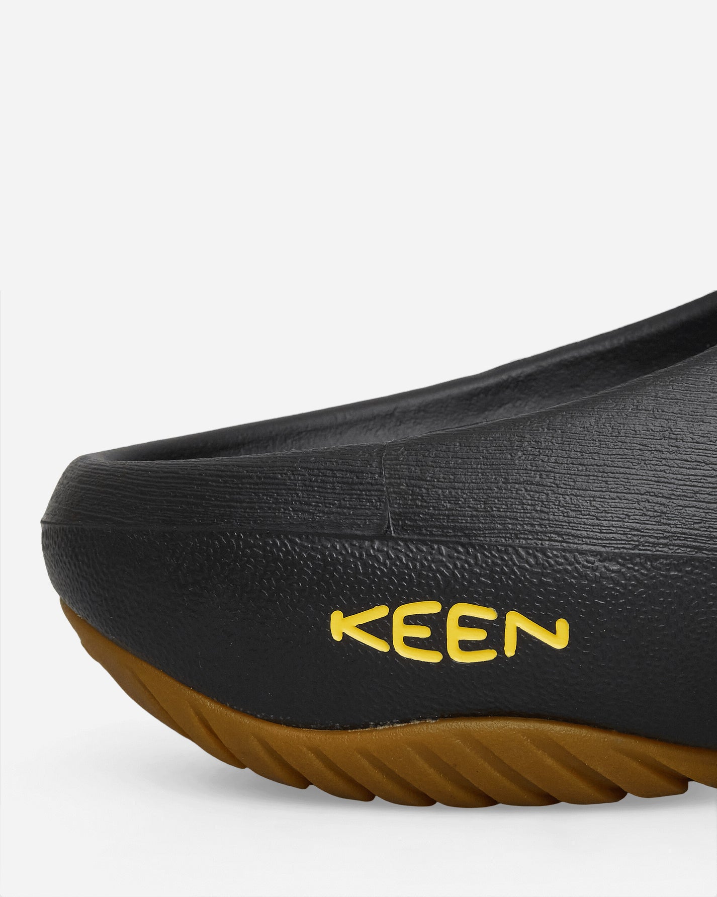 Keen Yogui M-Black Black Sandals and Slides Slides 1001966 001