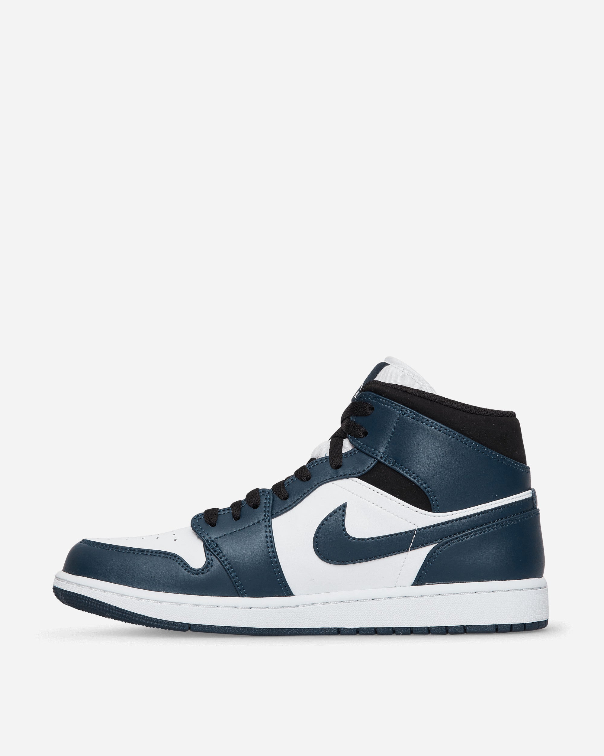 Nike Jordan Air Jordan 1 Mid Armony Navy/White Sneakers Mid 554724-411