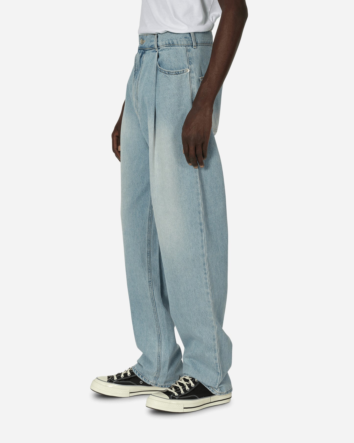 Unaffected One Tuck Wide Denim  (Non Seasonal) Light Blue Pants Denim UN00ALLDN03 001