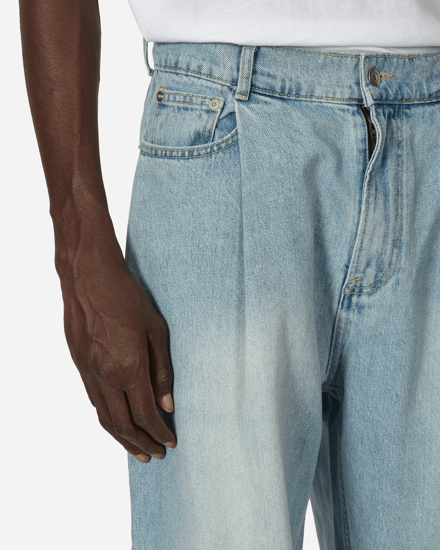 Unaffected One Tuck Wide Denim  (Non Seasonal) Light Blue Pants Denim UN00ALLDN03 001